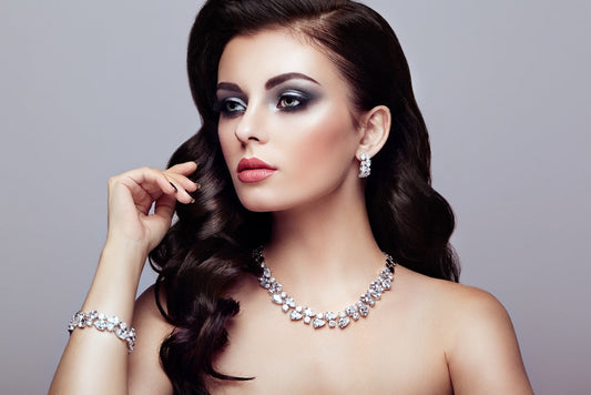 Styling Diamond Jewelry Like a Pro: Tips & Tricks ✨