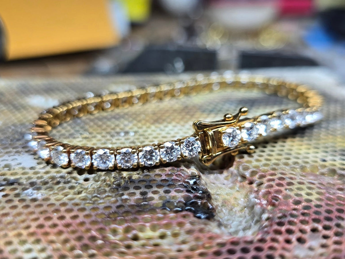 14K Yellow Gold 8.60 CTW Lab Grown Diamond Tennis Bracelet 7" Approx. 58 Diamond