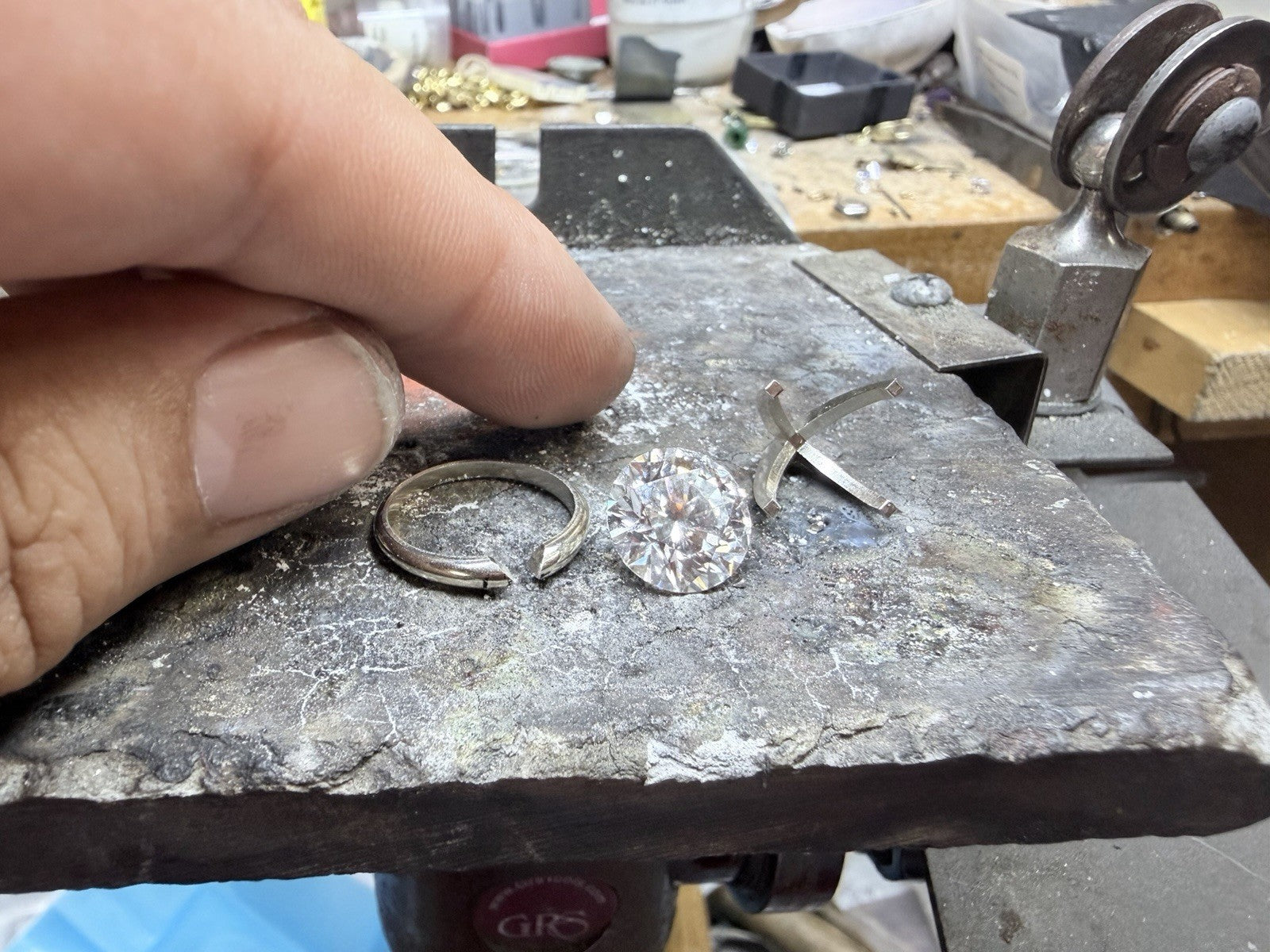 7.09 Ct Lab Grown Diamond Solitaire Ring E VS1 IGI Certified 14K White Gold