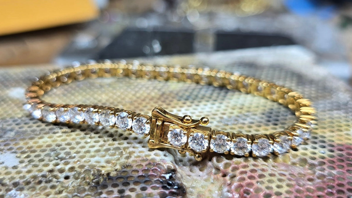 14K Yellow Gold 8.60 CTW Lab Grown Diamond Tennis Bracelet 7" Approx. 58 Diamond