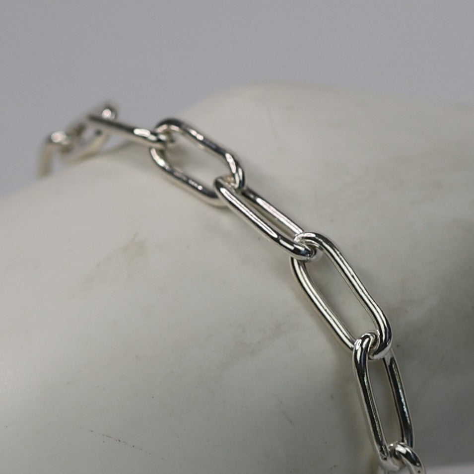Sterling Silver 10 in., 6mm. Paperclip bracelet