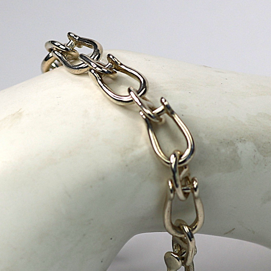 Sterling Silver 9mm., 9.4 in. Shackle Bracelet